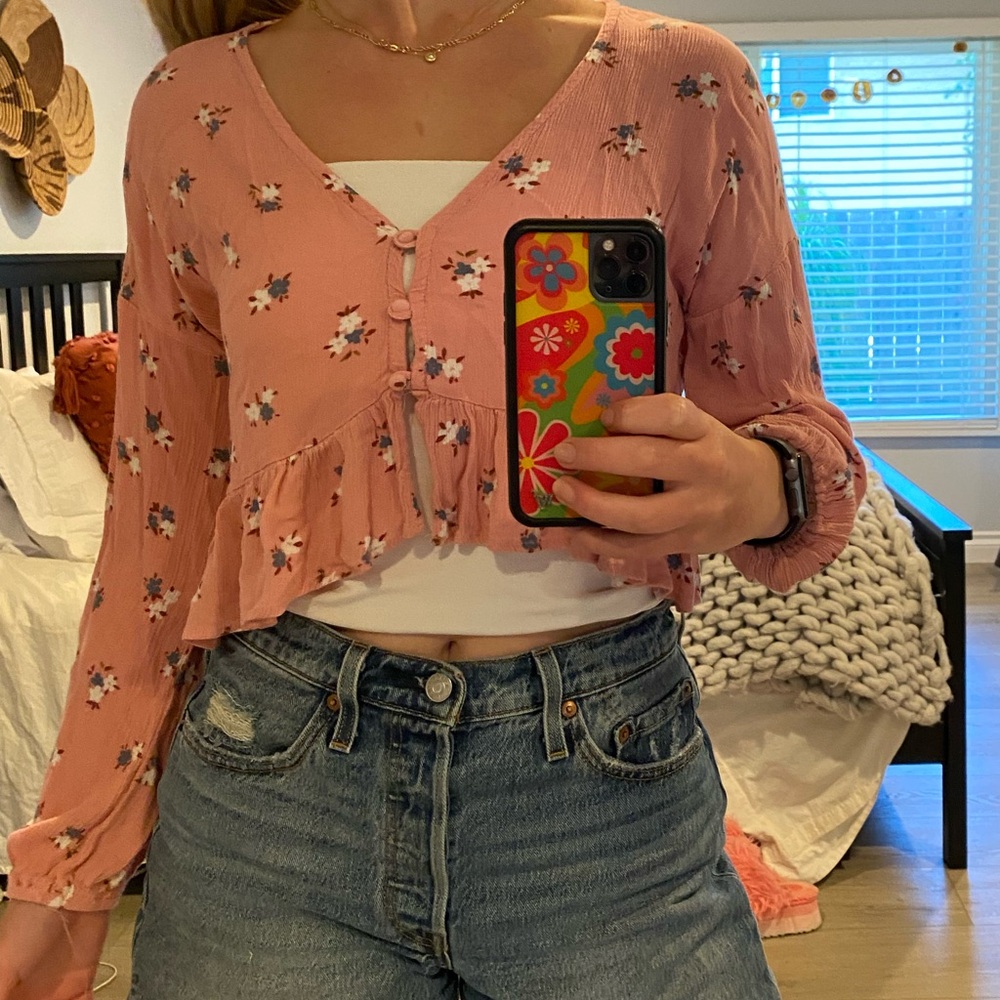 PacSun Pink button blouse
